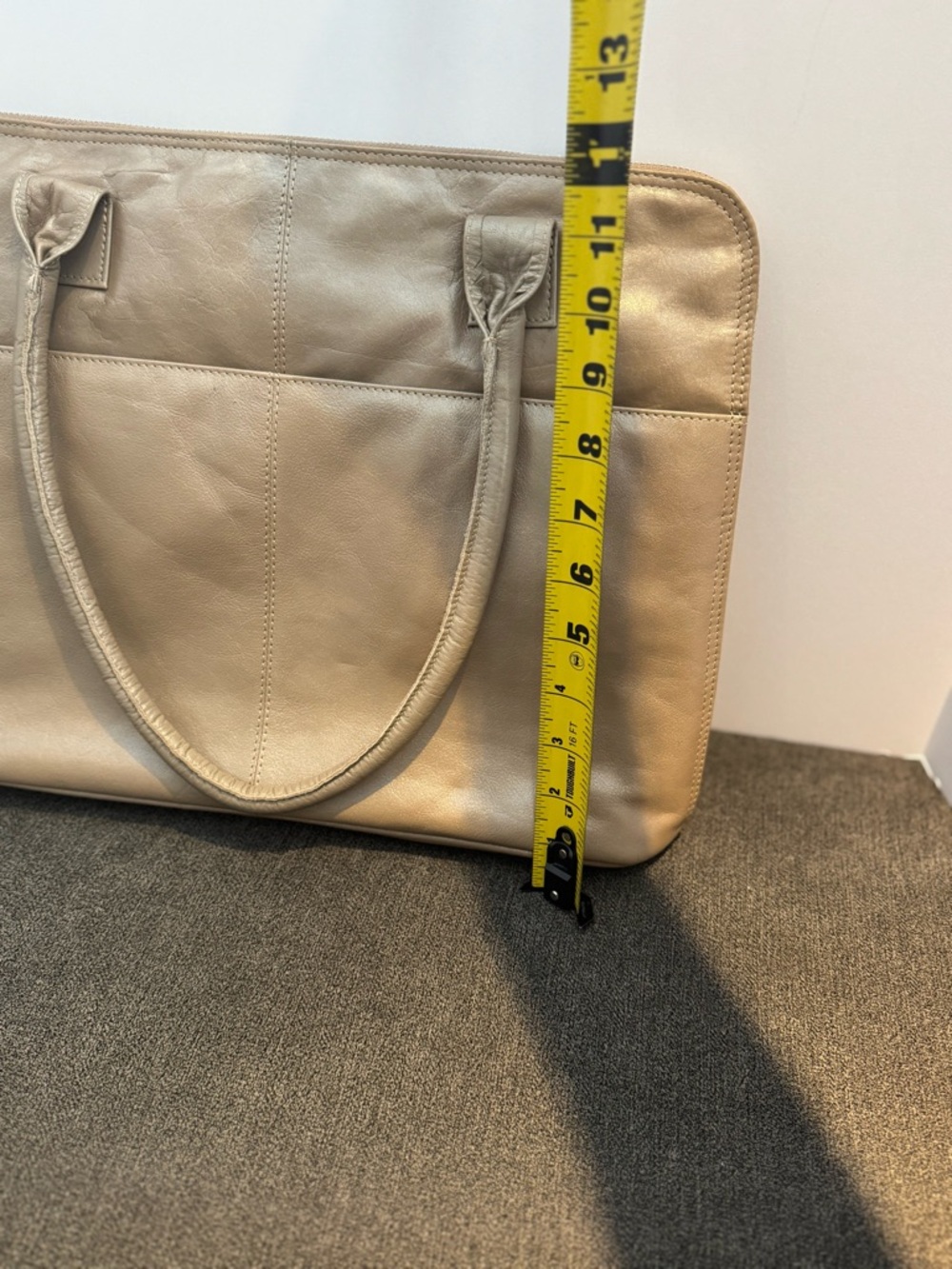 Latico Leather Shoulder Messenger Bag for 15 inch Laptop Beige - Picture 9 of 10